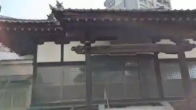 三寳寺の本殿・本堂