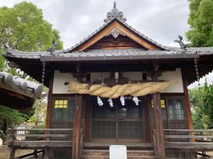 素鵞神社の本殿・本堂