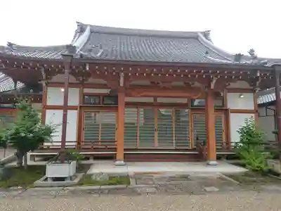 養照寺の本殿・本堂