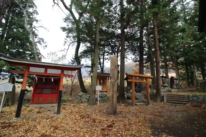 山家神社の末社・摂社