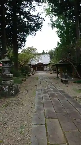 彌勒寺の本殿