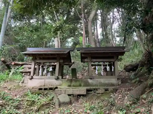 八幡神社の像