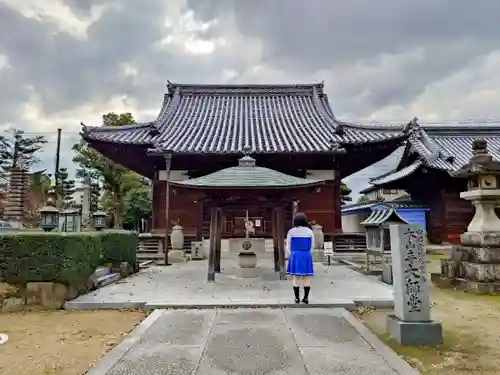 本山寺の本殿・本堂