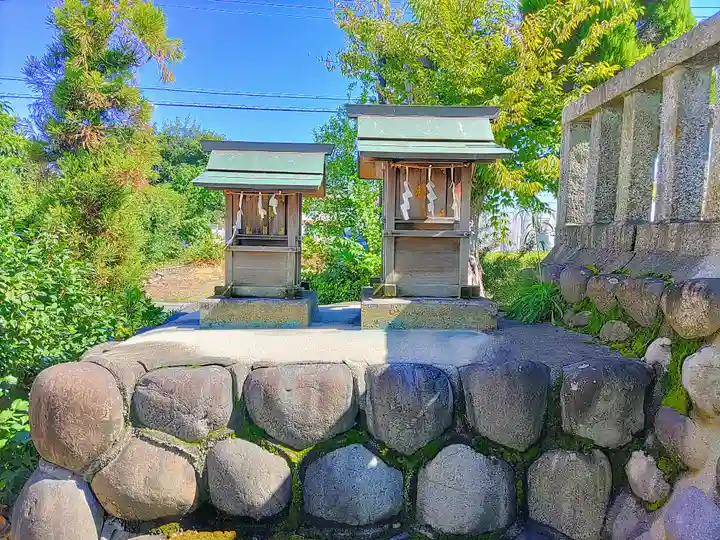 諏訪社の末社・摂社