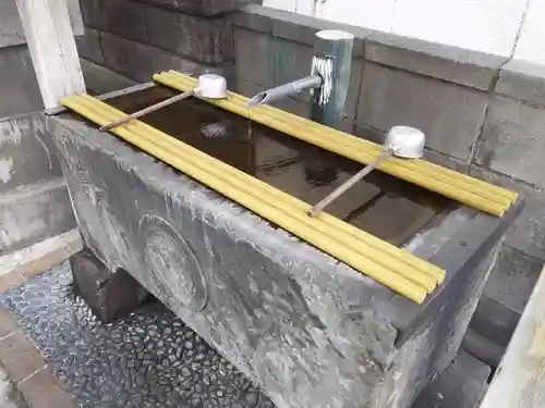 胡桃下稲荷神社の手水舎