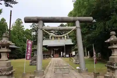 三春大神宮の鳥居