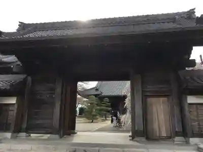 専修坊の山門・神門