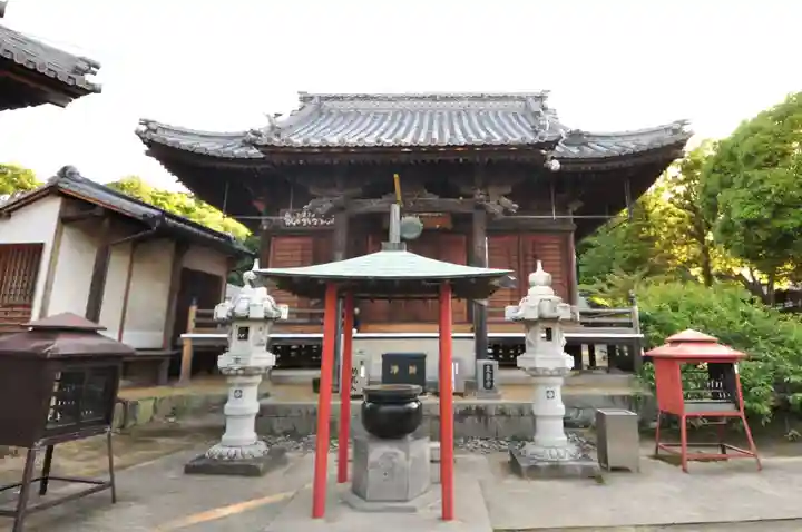 天皇寺の本殿・本堂