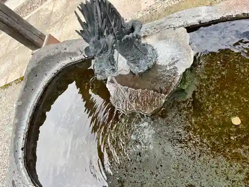 田出宇賀神社の手水舎