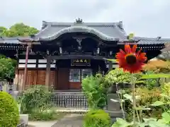 感應寺の本殿