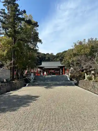 龍田大社の{uncategorized: "未分類", other: "その他", undefined: "問題あり", building: "その他建物", grave: "お墓", sacred_gate: "鳥居", guardian: "狛犬", statue: "像", buddha: "仏像", history: "歴史", nature: "自然", garden: "庭園", animal: "動物", pagoda: "塔", temizu: "手水舎", mountain_gate: "山門・神門", sanctuary: "本殿・本堂", subordinate: "末社・摂社", art: "芸術", scenery: "景色", jizo: "地蔵", ema: "絵馬", goshuin: "御朱印", omikuji: "おみくじ", items: "授与品その他", amulet: "お守り", goshuincho: "御朱印帳", eats: "食事", festival: "お祭り", votive_dance: "神楽", shichigosan: "七五三参", wedding: "結婚式", experience: "体験その他", initially: "初詣", around: "周辺", anti_infection: "感染症対策"}