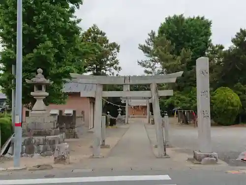 神明社の鳥居