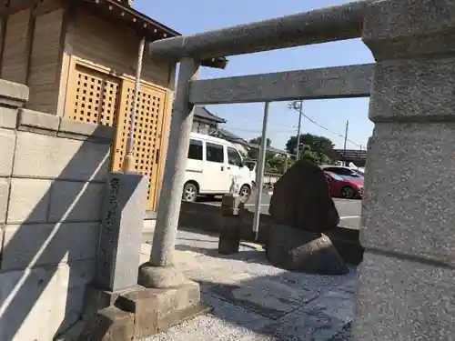 北口箭弓稲荷神社の鳥居