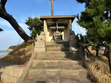 島児神社の{uncategorized: "未分類", other: "その他", undefined: "問題あり", building: "その他建物", grave: "お墓", sacred_gate: "鳥居", guardian: "狛犬", statue: "像", buddha: "仏像", history: "歴史", nature: "自然", garden: "庭園", animal: "動物", pagoda: "塔", temizu: "手水舎", mountain_gate: "山門・神門", sanctuary: "本殿・本堂", subordinate: "末社・摂社", art: "芸術", scenery: "景色", jizo: "地蔵", ema: "絵馬", goshuin: "御朱印", omikuji: "おみくじ", items: "授与品その他", amulet: "お守り", goshuincho: "御朱印帳", eats: "食事", festival: "お祭り", votive_dance: "神楽", shichigosan: "七五三参", wedding: "結婚式", experience: "体験その他", initially: "初詣", around: "周辺", anti_infection: "感染症対策"}