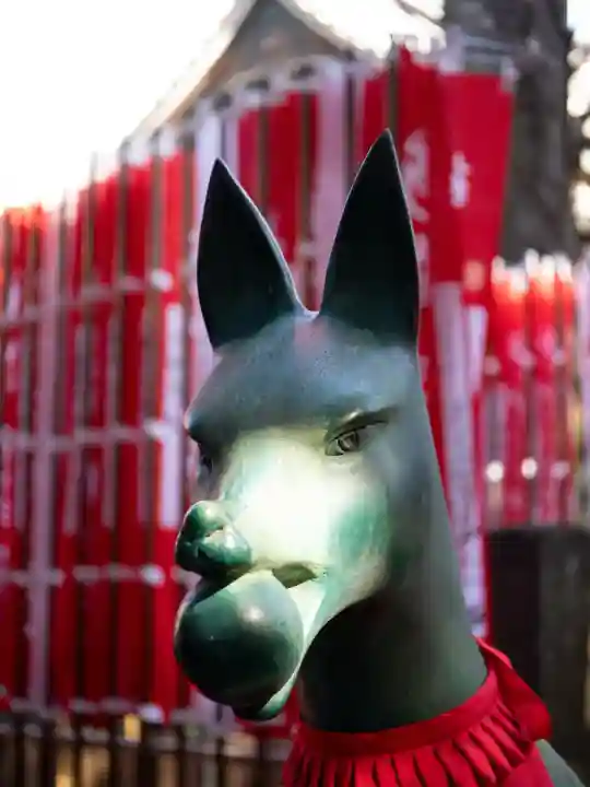 豊川稲荷東京別院の{uncategorized: "未分類", other: "その他", undefined: "問題あり", building: "その他建物", grave: "お墓", sacred_gate: "鳥居", guardian: "狛犬", statue: "像", buddha: "仏像", history: "歴史", nature: "自然", garden: "庭園", animal: "動物", pagoda: "塔", temizu: "手水舎", mountain_gate: "山門・神門", sanctuary: "本殿・本堂", subordinate: "末社・摂社", art: "芸術", scenery: "景色", jizo: "地蔵", ema: "絵馬", goshuin: "御朱印", omikuji: "おみくじ", items: "授与品その他", amulet: "お守り", goshuincho: "御朱印帳", eats: "食事", festival: "お祭り", votive_dance: "神楽", shichigosan: "七五三参", wedding: "結婚式", experience: "体験その他", initially: "初詣", around: "周辺", anti_infection: "感染症対策"}