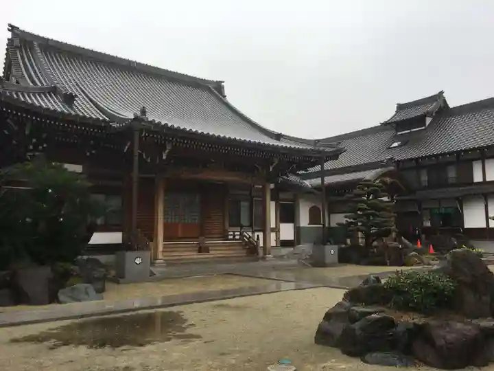 玄猷寺の本殿・本堂
