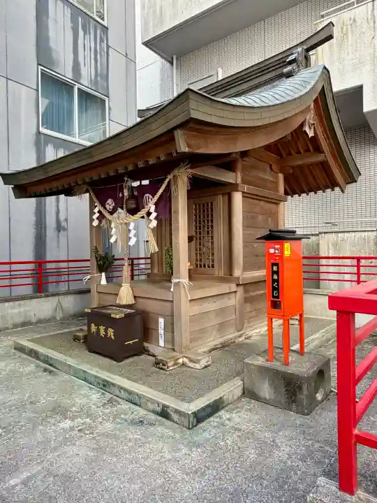 野中神社の{uncategorized: "未分類", other: "その他", undefined: "問題あり", building: "その他建物", grave: "お墓", sacred_gate: "鳥居", guardian: "狛犬", statue: "像", buddha: "仏像", history: "歴史", nature: "自然", garden: "庭園", animal: "動物", pagoda: "塔", temizu: "手水舎", mountain_gate: "山門・神門", sanctuary: "本殿・本堂", subordinate: "末社・摂社", art: "芸術", scenery: "景色", jizo: "地蔵", ema: "絵馬", goshuin: "御朱印", omikuji: "おみくじ", items: "授与品その他", amulet: "お守り", goshuincho: "御朱印帳", eats: "食事", festival: "お祭り", votive_dance: "神楽", shichigosan: "七五三参", wedding: "結婚式", experience: "体験その他", initially: "初詣", around: "周辺", anti_infection: "感染症対策"}