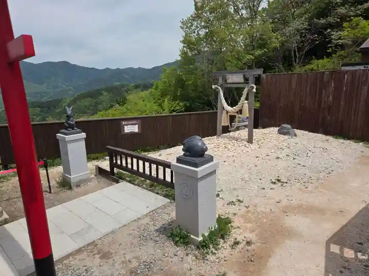 うさぎ神社(山梨県)