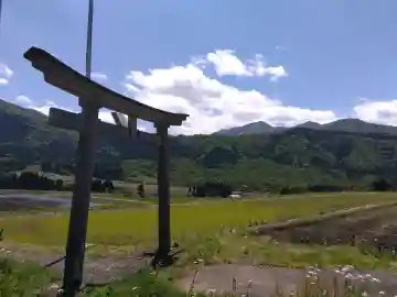 少名彦神社の{uncategorized: "未分類", other: "その他", undefined: "問題あり", building: "その他建物", grave: "お墓", sacred_gate: "鳥居", guardian: "狛犬", statue: "像", buddha: "仏像", history: "歴史", nature: "自然", garden: "庭園", animal: "動物", pagoda: "塔", temizu: "手水舎", mountain_gate: "山門・神門", sanctuary: "本殿・本堂", subordinate: "末社・摂社", art: "芸術", scenery: "景色", jizo: "地蔵", ema: "絵馬", goshuin: "御朱印", omikuji: "おみくじ", items: "授与品その他", amulet: "お守り", goshuincho: "御朱印帳", eats: "食事", festival: "お祭り", votive_dance: "神楽", shichigosan: "七五三参", wedding: "結婚式", experience: "体験その他", initially: "初詣", around: "周辺", anti_infection: "感染症対策"}
