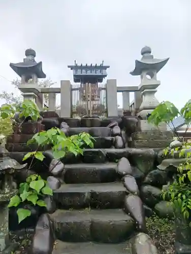 天王神社の{uncategorized: "未分類", other: "その他", undefined: "問題あり", building: "その他建物", grave: "お墓", sacred_gate: "鳥居", guardian: "狛犬", statue: "像", buddha: "仏像", history: "歴史", nature: "自然", garden: "庭園", animal: "動物", pagoda: "塔", temizu: "手水舎", mountain_gate: "山門・神門", sanctuary: "本殿・本堂", subordinate: "末社・摂社", art: "芸術", scenery: "景色", jizo: "地蔵", ema: "絵馬", goshuin: "御朱印", omikuji: "おみくじ", items: "授与品その他", amulet: "お守り", goshuincho: "御朱印帳", eats: "食事", festival: "お祭り", votive_dance: "神楽", shichigosan: "七五三参", wedding: "結婚式", experience: "体験その他", initially: "初詣", around: "周辺", anti_infection: "感染症対策"}
