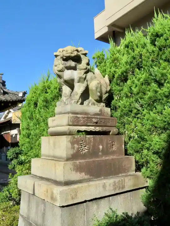瀧尾神社の狛犬