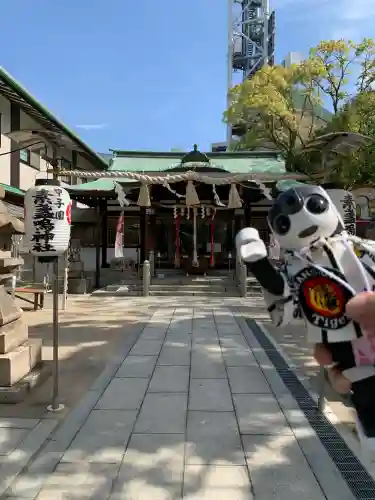 素盞嗚神社の{uncategorized: "未分類", other: "その他", undefined: "問題あり", building: "その他建物", grave: "お墓", sacred_gate: "鳥居", guardian: "狛犬", statue: "像", buddha: "仏像", history: "歴史", nature: "自然", garden: "庭園", animal: "動物", pagoda: "塔", temizu: "手水舎", mountain_gate: "山門・神門", sanctuary: "本殿・本堂", subordinate: "末社・摂社", art: "芸術", scenery: "景色", jizo: "地蔵", ema: "絵馬", goshuin: "御朱印", omikuji: "おみくじ", items: "授与品その他", amulet: "お守り", goshuincho: "御朱印帳", eats: "食事", festival: "お祭り", votive_dance: "神楽", shichigosan: "七五三参", wedding: "結婚式", experience: "体験その他", initially: "初詣", around: "周辺", anti_infection: "感染症対策"}