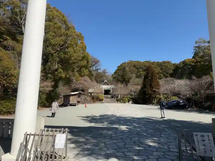 鎌倉宮の{uncategorized: "未分類", other: "その他", undefined: "問題あり", building: "その他建物", grave: "お墓", sacred_gate: "鳥居", guardian: "狛犬", statue: "像", buddha: "仏像", history: "歴史", nature: "自然", garden: "庭園", animal: "動物", pagoda: "塔", temizu: "手水舎", mountain_gate: "山門・神門", sanctuary: "本殿・本堂", subordinate: "末社・摂社", art: "芸術", scenery: "景色", jizo: "地蔵", ema: "絵馬", goshuin: "御朱印", omikuji: "おみくじ", items: "授与品その他", amulet: "お守り", goshuincho: "御朱印帳", eats: "食事", festival: "お祭り", votive_dance: "神楽", shichigosan: "七五三参", wedding: "結婚式", experience: "体験その他", initially: "初詣", around: "周辺", anti_infection: "感染症対策"}