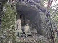 指月殿の{uncategorized: "未分類", other: "その他", undefined: "問題あり", building: "その他建物", grave: "お墓", sacred_gate: "鳥居", guardian: "狛犬", statue: "像", buddha: "仏像", history: "歴史", nature: "自然", garden: "庭園", animal: "動物", pagoda: "塔", temizu: "手水舎", mountain_gate: "山門・神門", sanctuary: "本殿・本堂", subordinate: "末社・摂社", art: "芸術", scenery: "景色", jizo: "地蔵", ema: "絵馬", goshuin: "御朱印", omikuji: "おみくじ", items: "授与品その他", amulet: "お守り", goshuincho: "御朱印帳", eats: "食事", festival: "お祭り", votive_dance: "神楽", shichigosan: "七五三参", wedding: "結婚式", experience: "体験その他", initially: "初詣", around: "周辺", anti_infection: "感染症対策"}