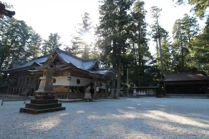 伊和神社の本殿・本堂