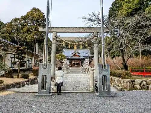 伊奈冨神社の鳥居