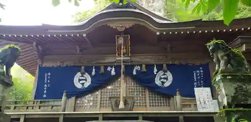 英彦山豊前坊高住神社の本殿