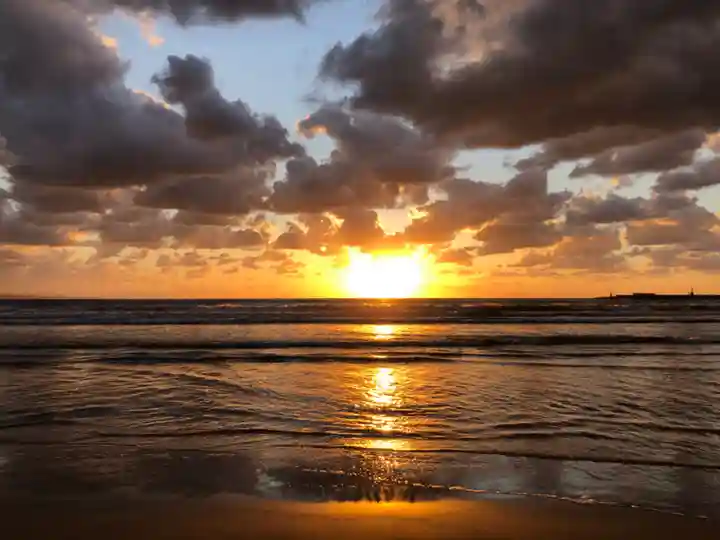 稲佐の浜 弁天島の景色
