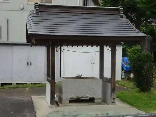 日向山神社の手水舎