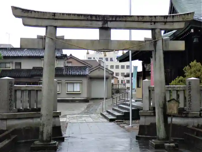 愛宕神社の鳥居