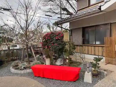 水堂須佐男神社の{uncategorized: "未分類", other: "その他", undefined: "問題あり", building: "その他建物", grave: "お墓", sacred_gate: "鳥居", guardian: "狛犬", statue: "像", buddha: "仏像", history: "歴史", nature: "自然", garden: "庭園", animal: "動物", pagoda: "塔", temizu: "手水舎", mountain_gate: "山門・神門", sanctuary: "本殿・本堂", subordinate: "末社・摂社", art: "芸術", scenery: "景色", jizo: "地蔵", ema: "絵馬", goshuin: "御朱印", omikuji: "おみくじ", items: "授与品その他", amulet: "お守り", goshuincho: "御朱印帳", eats: "食事", festival: "お祭り", votive_dance: "神楽", shichigosan: "七五三参", wedding: "結婚式", experience: "体験その他", initially: "初詣", around: "周辺", anti_infection: "感染症対策"}