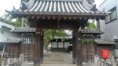 徳守神社の山門・神門
