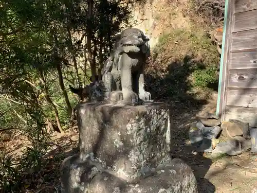 山の神神社の狛犬