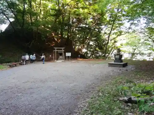 楯岩鬼怒姫神社(栃木県)