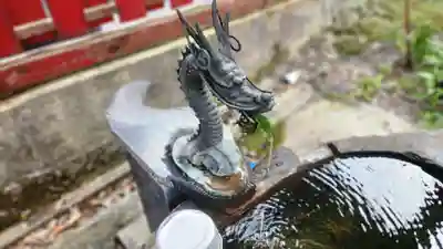 斗瑩稲荷神社の手水舎