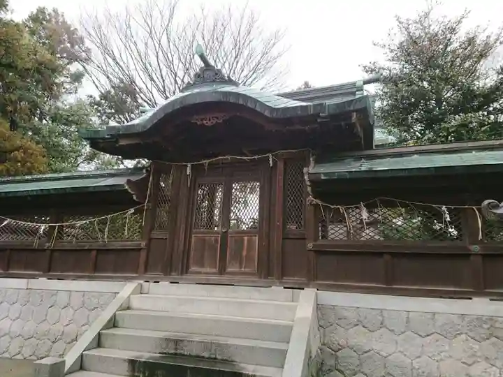 犬尾神社の山門・神門