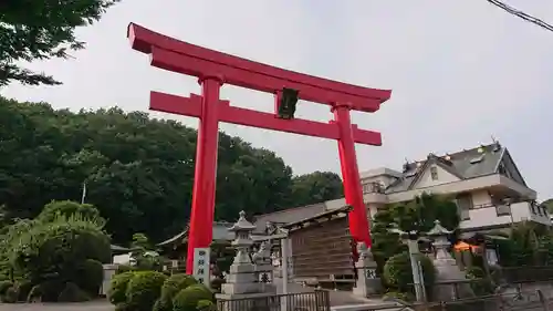 武州柿生琴平神社の鳥居