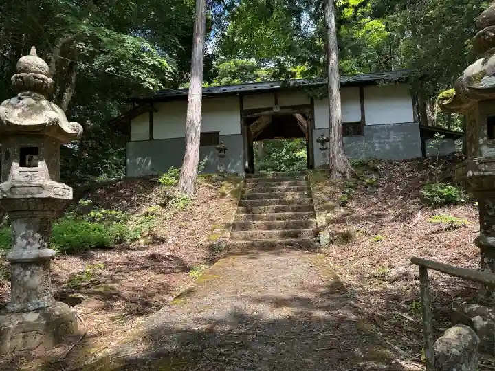 楯縫神社の山門・神門