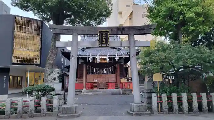江島杉山神社の鳥居