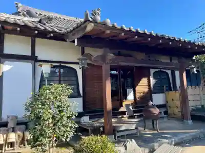宝城寺の{uncategorized: "未分類", other: "その他", undefined: "問題あり", building: "その他建物", grave: "お墓", sacred_gate: "鳥居", guardian: "狛犬", statue: "像", buddha: "仏像", history: "歴史", nature: "自然", garden: "庭園", animal: "動物", pagoda: "塔", temizu: "手水舎", mountain_gate: "山門・神門", sanctuary: "本殿・本堂", subordinate: "末社・摂社", art: "芸術", scenery: "景色", jizo: "地蔵", ema: "絵馬", goshuin: "御朱印", omikuji: "おみくじ", items: "授与品その他", amulet: "お守り", goshuincho: "御朱印帳", eats: "食事", festival: "お祭り", votive_dance: "神楽", shichigosan: "七五三参", wedding: "結婚式", experience: "体験その他", initially: "初詣", around: "周辺", anti_infection: "感染症対策"}