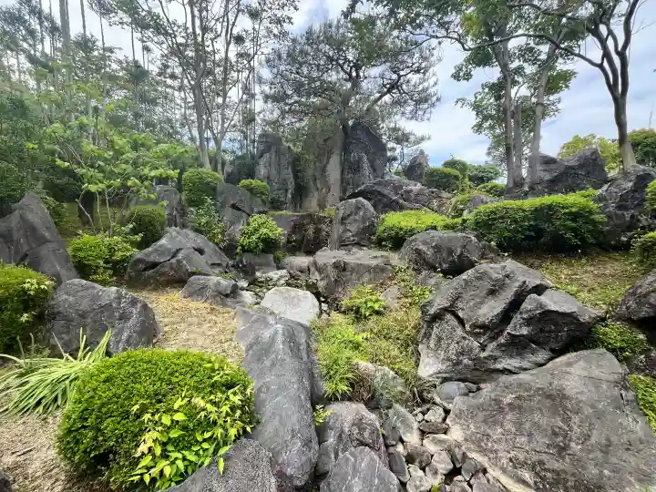 當麻寺奥院の{uncategorized: "未分類", other: "その他", undefined: "問題あり", building: "その他建物", grave: "お墓", sacred_gate: "鳥居", guardian: "狛犬", statue: "像", buddha: "仏像", history: "歴史", nature: "自然", garden: "庭園", animal: "動物", pagoda: "塔", temizu: "手水舎", mountain_gate: "山門・神門", sanctuary: "本殿・本堂", subordinate: "末社・摂社", art: "芸術", scenery: "景色", jizo: "地蔵", ema: "絵馬", goshuin: "御朱印", omikuji: "おみくじ", items: "授与品その他", amulet: "お守り", goshuincho: "御朱印帳", eats: "食事", festival: "お祭り", votive_dance: "神楽", shichigosan: "七五三参", wedding: "結婚式", experience: "体験その他", initially: "初詣", around: "周辺", anti_infection: "感染症対策"}