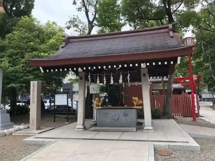 富岡八幡宮の手水舎