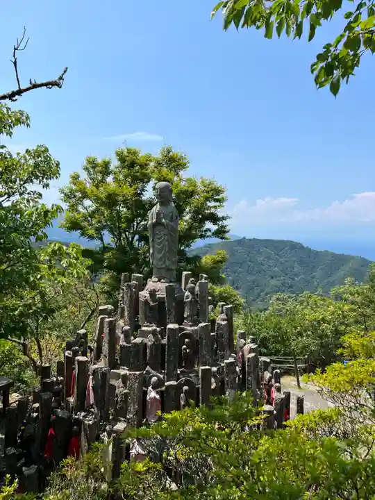 葛城神社の地蔵