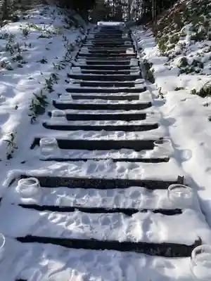 糠平神社の庭園