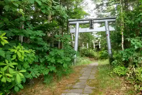 白金神社の鳥居