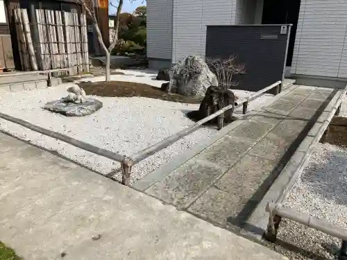 永福寺の{uncategorized: "未分類", other: "その他", undefined: "問題あり", building: "その他建物", grave: "お墓", sacred_gate: "鳥居", guardian: "狛犬", statue: "像", buddha: "仏像", history: "歴史", nature: "自然", garden: "庭園", animal: "動物", pagoda: "塔", temizu: "手水舎", mountain_gate: "山門・神門", sanctuary: "本殿・本堂", subordinate: "末社・摂社", art: "芸術", scenery: "景色", jizo: "地蔵", ema: "絵馬", goshuin: "御朱印", omikuji: "おみくじ", items: "授与品その他", amulet: "お守り", goshuincho: "御朱印帳", eats: "食事", festival: "お祭り", votive_dance: "神楽", shichigosan: "七五三参", wedding: "結婚式", experience: "体験その他", initially: "初詣", around: "周辺", anti_infection: "感染症対策"}